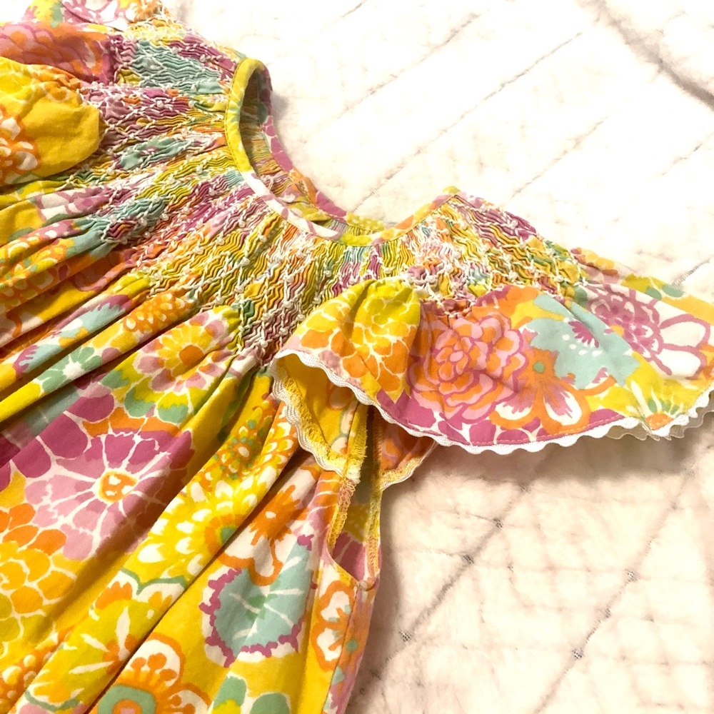 Gorgeous smocked dress size 6!!